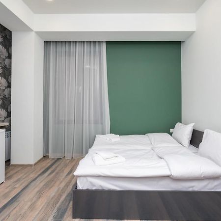 Hotel Armeni Ереван Экстерьер фото